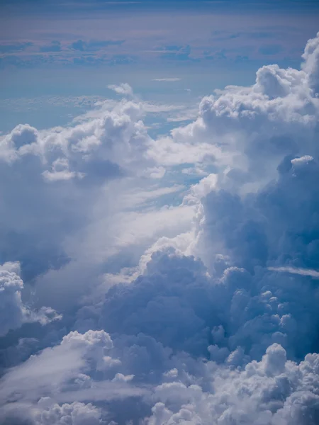Nubes en el horizonte — Foto de Stock