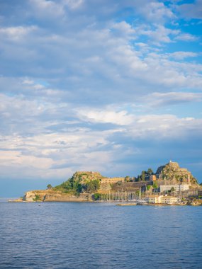 Yunan tapınağı ve Korfu, eski kale