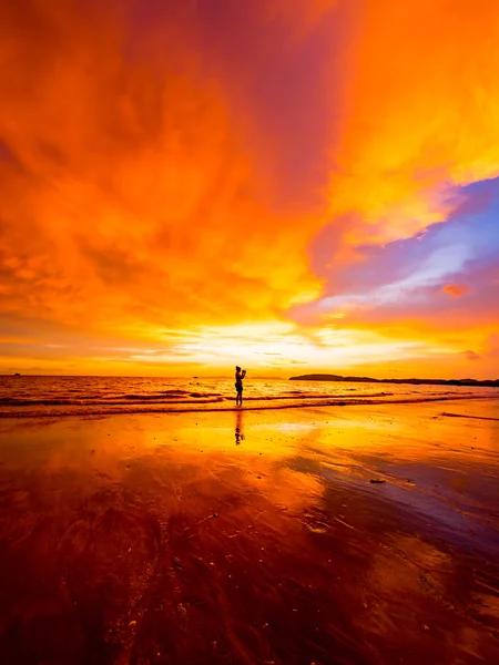 Apus tropical pe plajă. Ao-Nang. Krabi — Fotografie, imagine de stoc