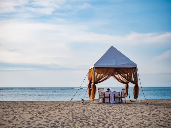 Cena romántica en la playa —  Fotos de Stock