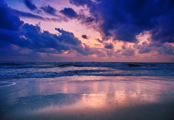 Nascer do sol do mar na ilha de Koh Samui — Fotografia de Stock