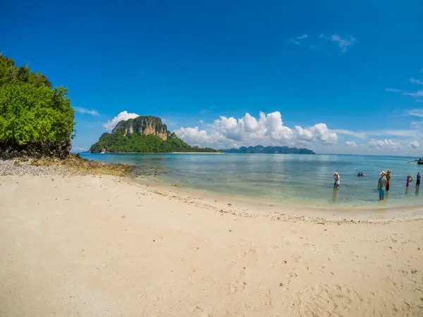 Railay beach in Krabi — Stock Photo, Image