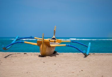 Geleneksel balinese yusufçuk tekne