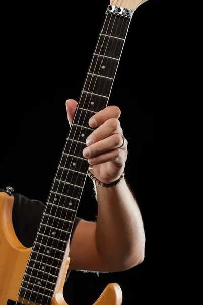 Gitarrenhelden spielen — Stockfoto