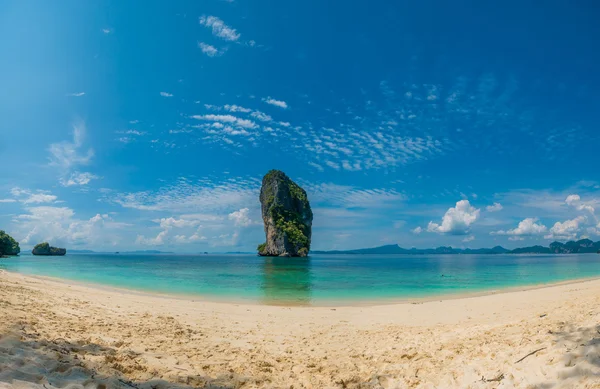 Piękny krajobraz Koh Poda (Poda Island) — Zdjęcie stockowe