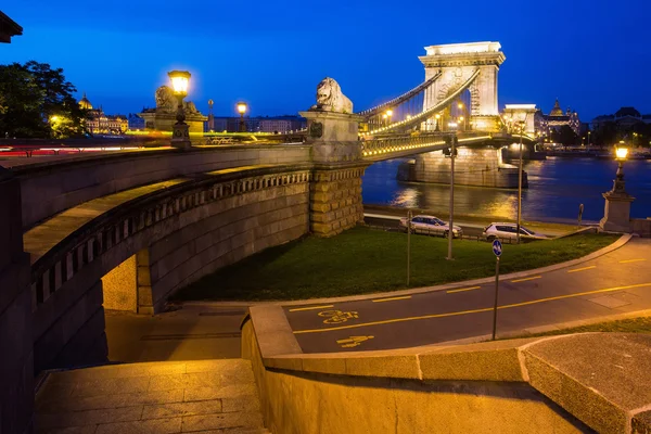 Chain bridge Budapest, Hungary at night — Stock Photo, Image