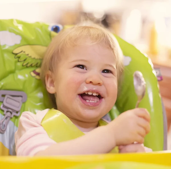 Young Smiling Cute Child Sit High Chair — Stock Photo, Image