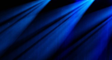 Sahne ışıkları dramatik ışıklar altında