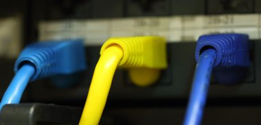 Kablolu modern ağ anahtarı