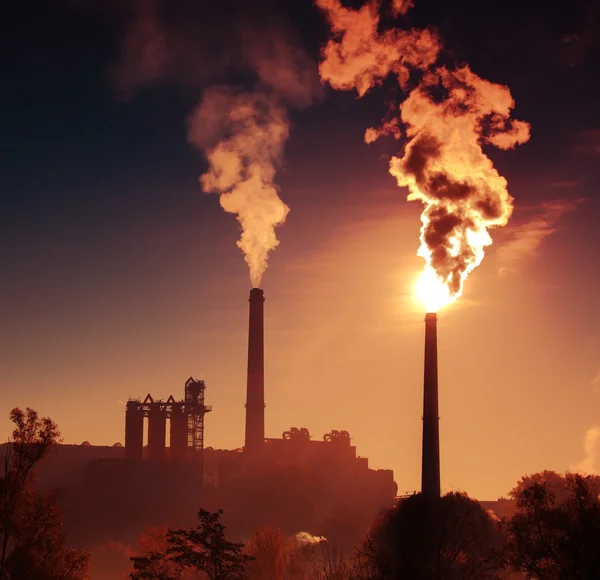 Power station with smoking chimney — Stock Photo, Image