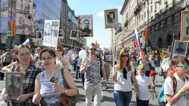 Immortal Regiment in Moscow — Stock Video