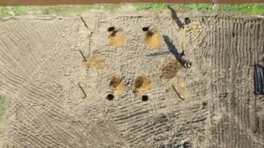 Kazık yeni bir ev inşa işçi
