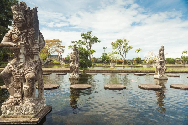Tirtagangga palácio da água — Fotografia de Stock