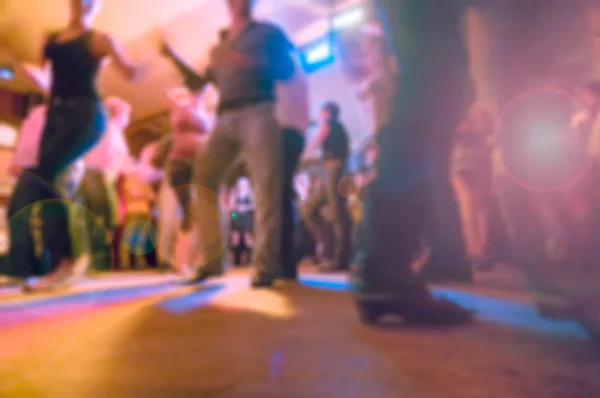 人々 のダンスの背景をぼかし — ストック写真