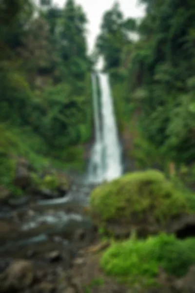 Wasserfall im Dschungel von Bali — Stockfoto