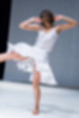 Çağdaş dans performans bokeh arka plan bulanıklık