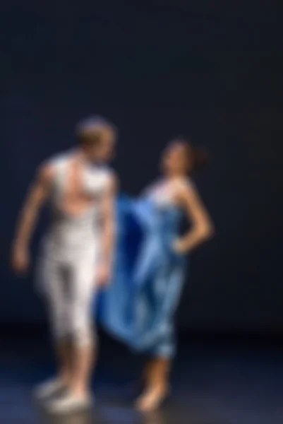 Danse contemporaine performance bokeh flou fond — Photo