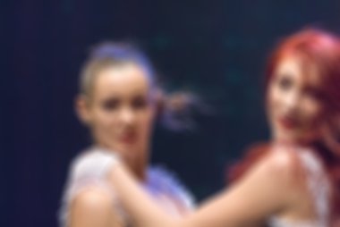 Çağdaş dans performans bokeh arka plan bulanıklık