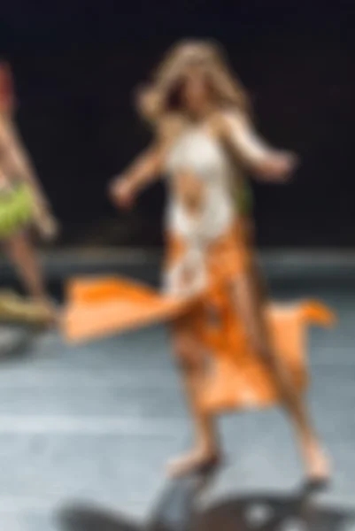 Contemporânea dança desempenho bokeh desfoque fundo — Fotografia de Stock