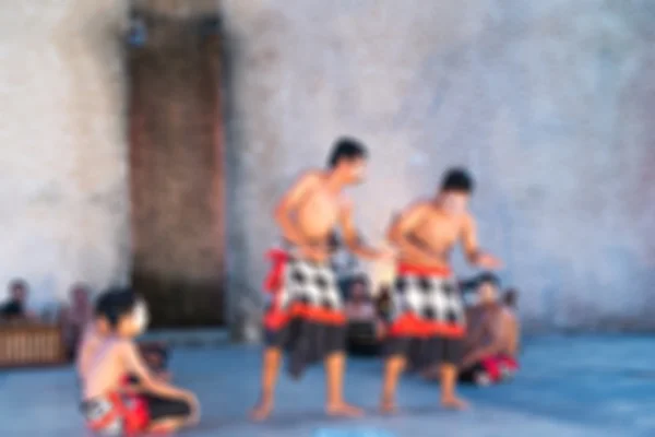 Traditionell Bali dans oskärpa bakgrund — Stockfoto