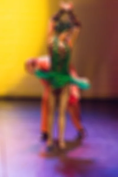 Actuación de danza contemporánea fondo borroso bokeh — Foto de Stock