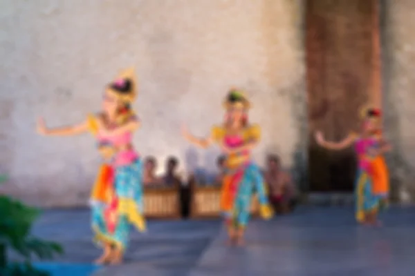 Danse traditionnelle Bali fond flou — Photo