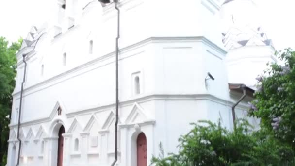 Kerk in kolomenskoye — Stockvideo