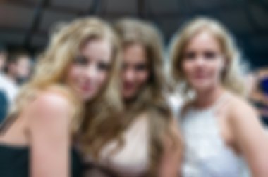 İnsanlar dans arka plan bulanıklık