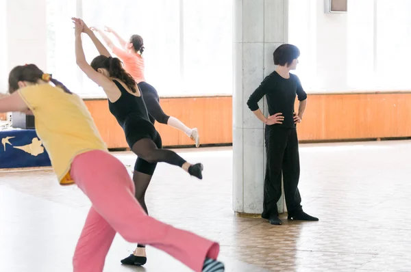 Escuela internacional de baile de verano —  Fotos de Stock