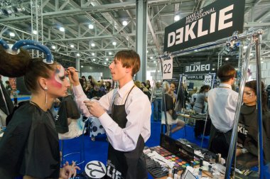 Makyaj ve saç sanatçılar rekabet