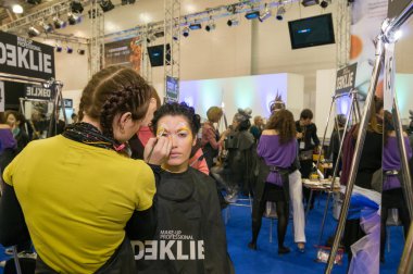 Makyaj ve saç sanatçılar rekabet