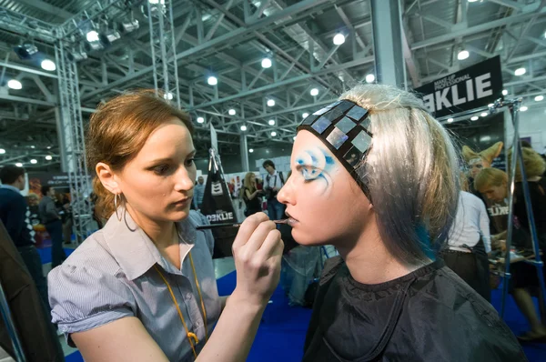 Makeup och hår konstnärer konkurrens — Stockfoto