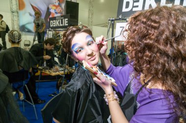 Makyaj ve saç sanatçılar rekabet