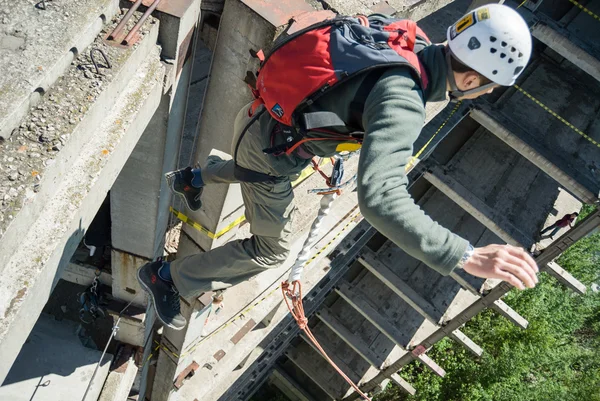 Doğa sporları Ropejumping — Stok fotoğraf