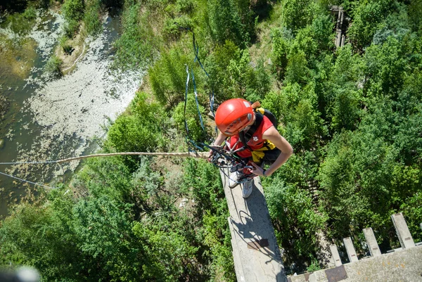 Doğa sporları Ropejumping — Stok fotoğraf