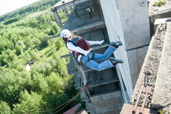 Doğa sporları Ropejumping — Stok fotoğraf