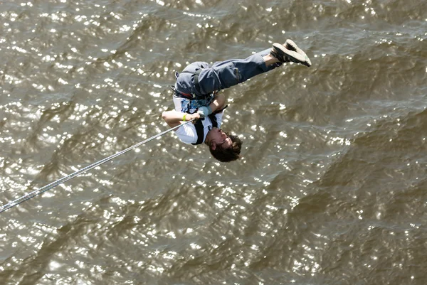 Aşırı ropejumping