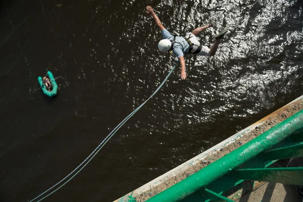 Extreme ropejumping — Zdjęcie stockowe