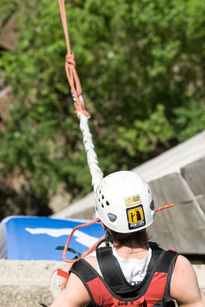 Doğa sporları Ropejumping — Stok fotoğraf