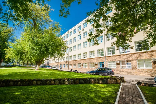 Altes Bürogebäude — Stockfoto