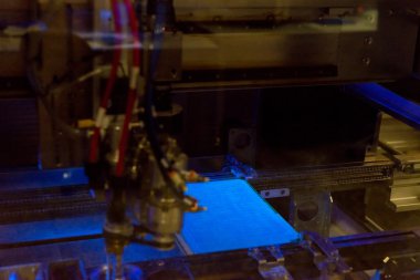 Yüksek teknoloji Fabrikası'nda elektronik komponentleri üretim