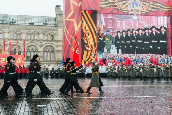 Parade op het Rode plein in Moskou — Stockfoto