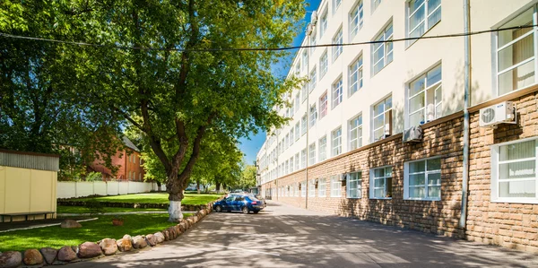 Antiguo edificio de oficinas — Foto de Stock