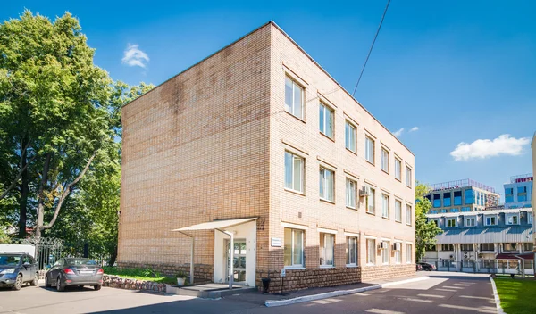 Antiguo edificio de oficinas — Foto de Stock