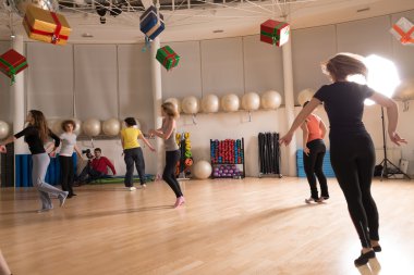 Kadınlar için dans dersleri
