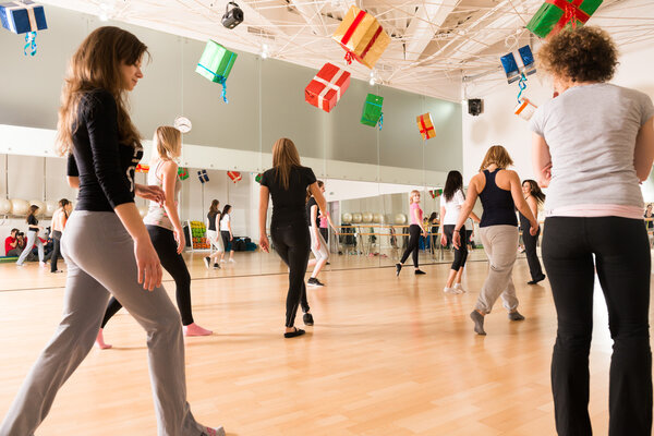 Уроки танцев для женщин
