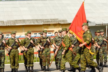 Rus ordusu yemin gün