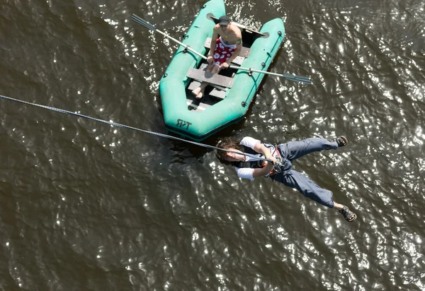 Extremo ropejumping escena — Foto de Stock