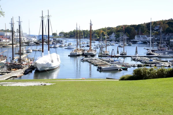 Camden přístav v Maine — Stock fotografie