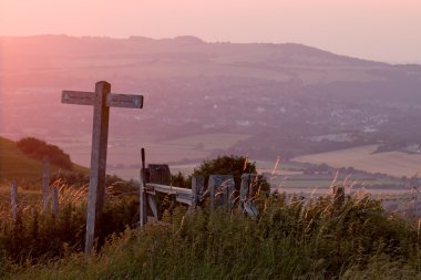 Güney Downs Way günbatımı